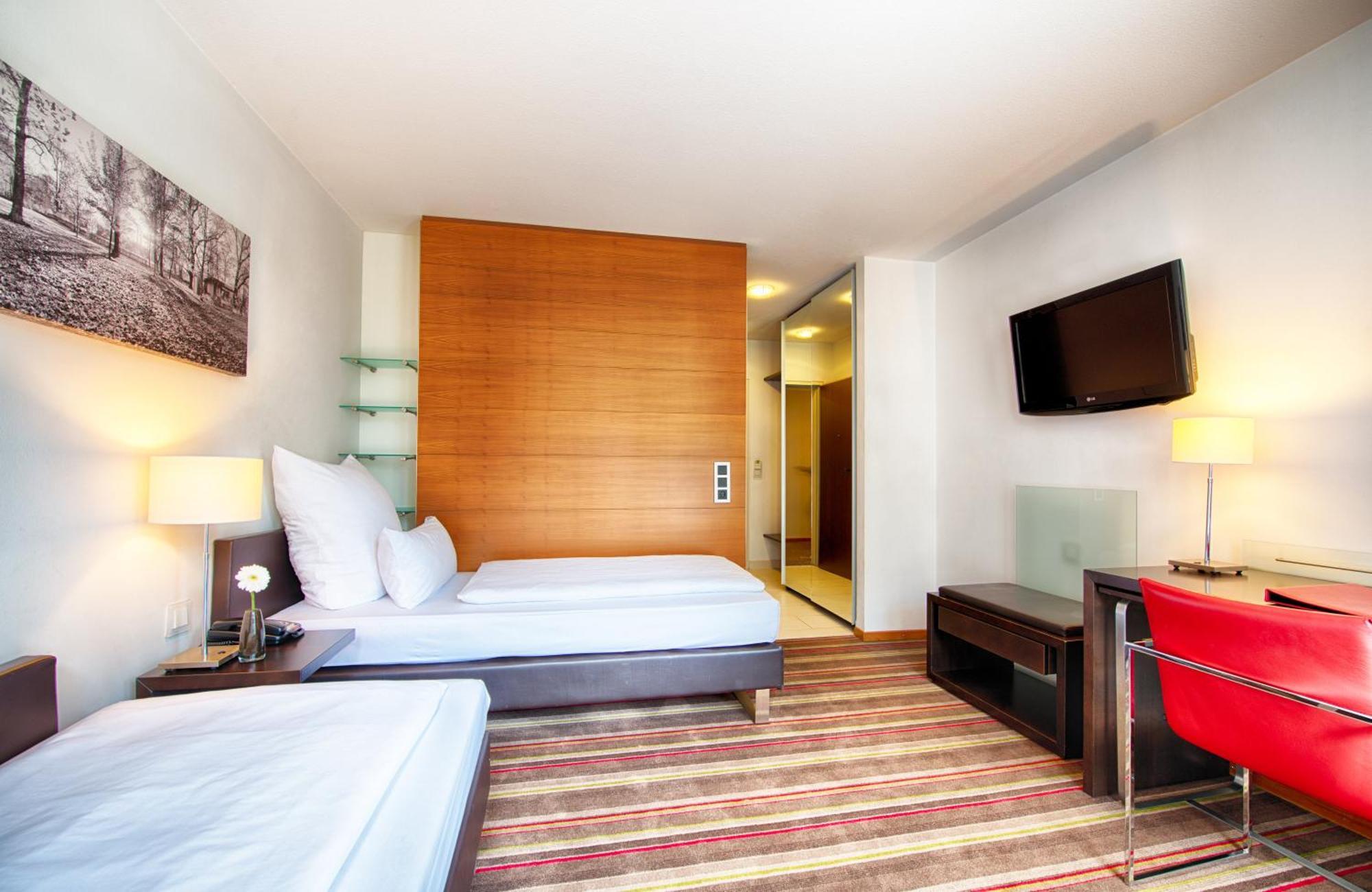 Leonardo Hotel Muenchen City West Exterior foto